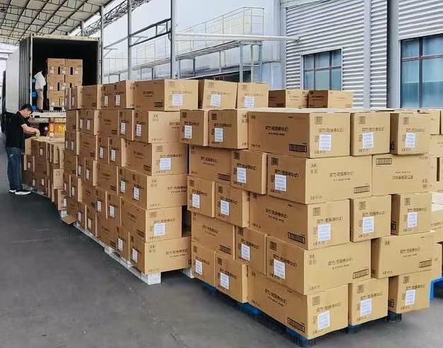 Remessa de 25.000 unidades: LCDs IPS de 4,45 polegadas (1920 x 1080, alta taxa de atualização de 120 Hz) para um cliente japonês